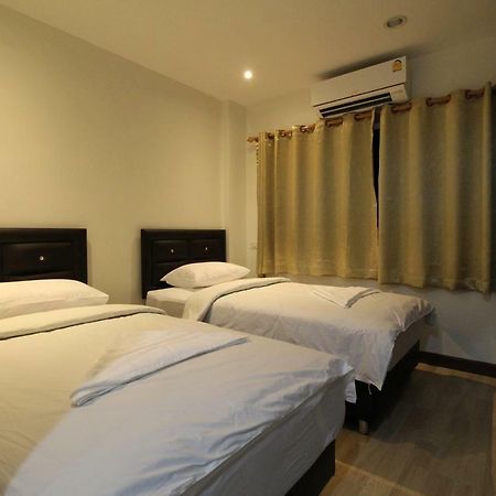 Chaiwat Guesthouse Bangkok Ngoại thất bức ảnh