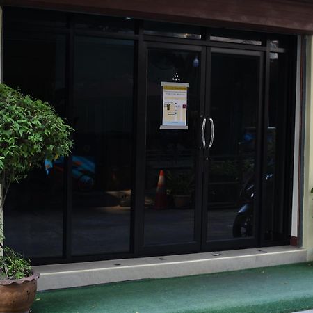 Chaiwat Guesthouse Bangkok Ngoại thất bức ảnh