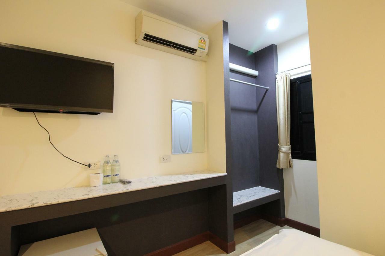 Chaiwat Guesthouse Bangkok Ngoại thất bức ảnh