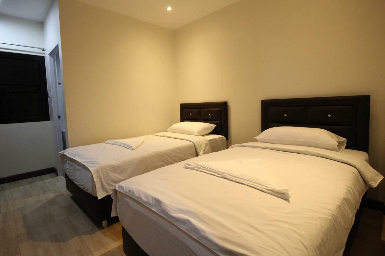 Chaiwat Guesthouse Bangkok Ngoại thất bức ảnh