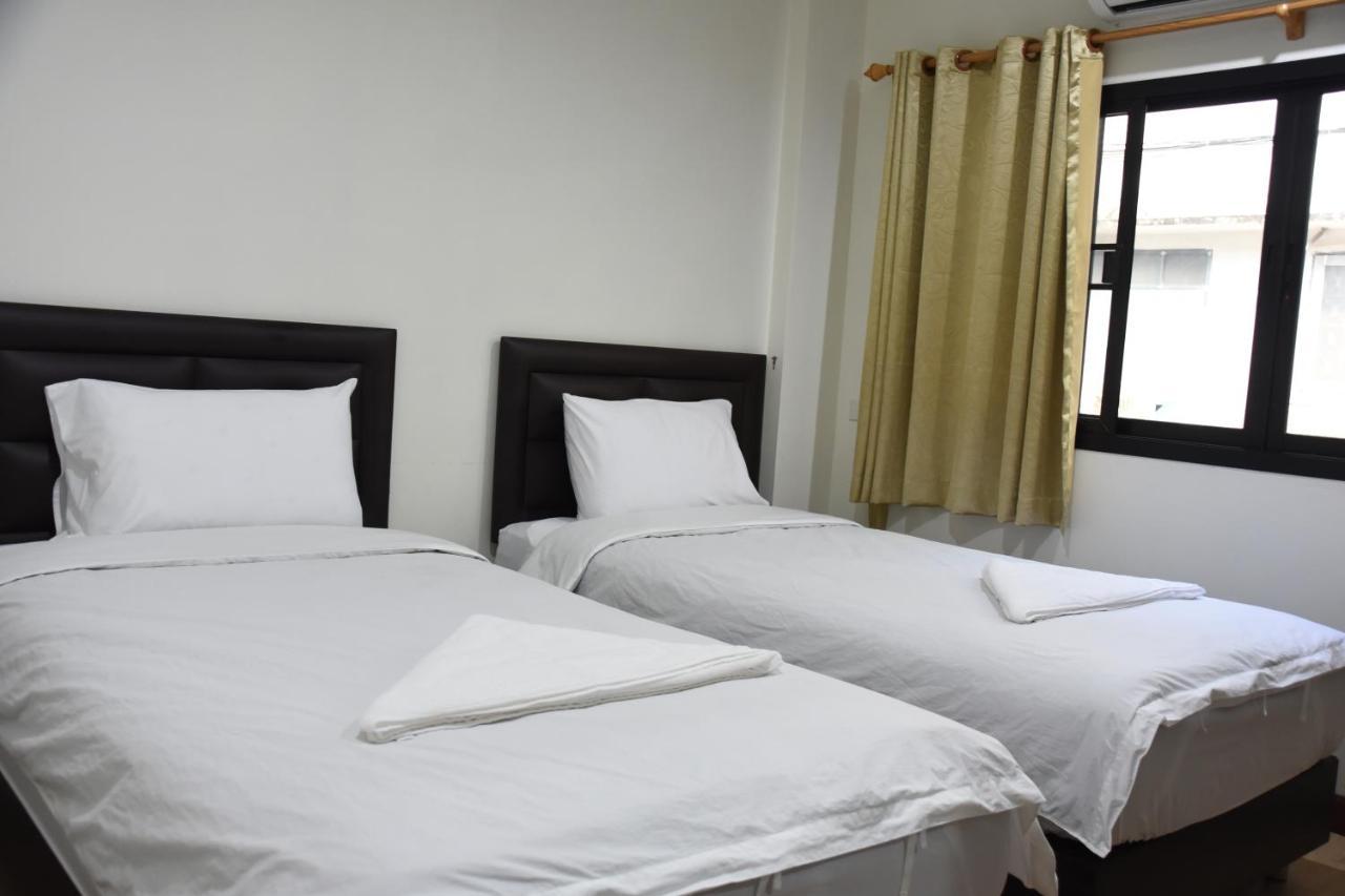 Chaiwat Guesthouse Bangkok Ngoại thất bức ảnh
