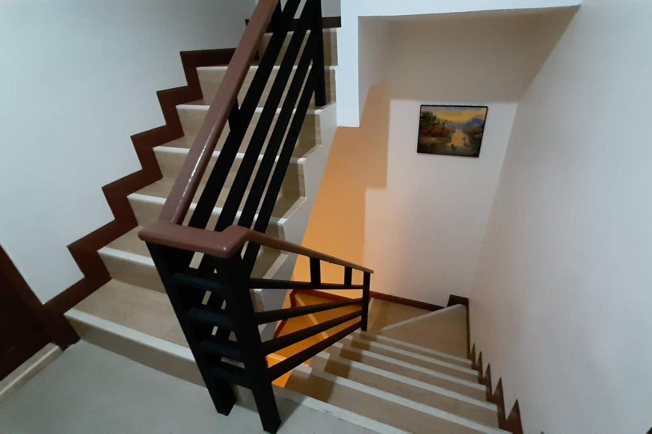 Chaiwat Guesthouse Bangkok Ngoại thất bức ảnh